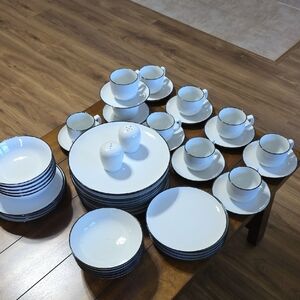Elegant White and Blue Dinnerware Set